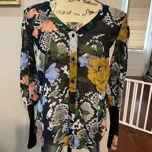 CAbi NWOT Snake Charmer Blouse Small Style #3762